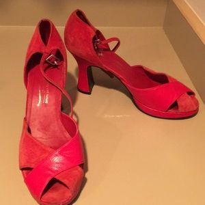 Leather and suede heels with ankle  strap